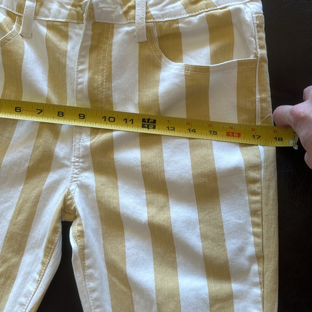 Judith March stripe bell bottom pants. Yellow and white color. New, wore it once - Picture 10 of 11
